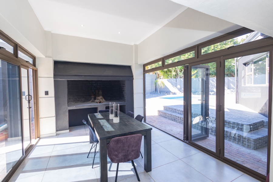 4 Bedroom Property for Sale in Ridgeworth Western Cape